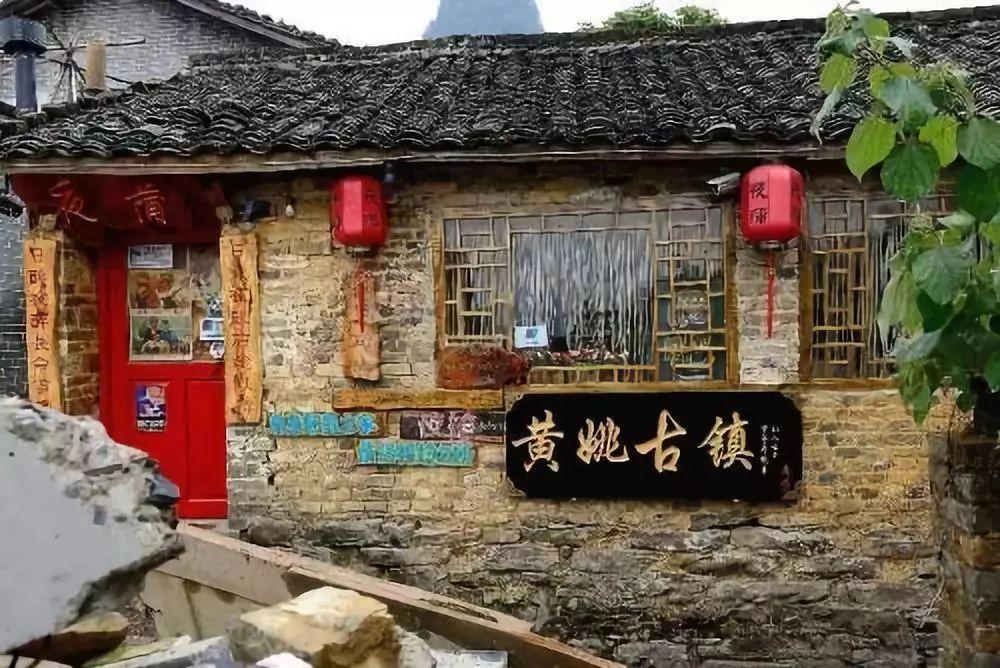 警察战僵尸无敌版